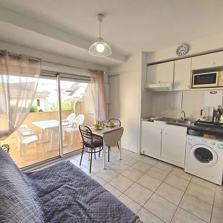 Lumineux Avec Terrasse Sud Et Parking Securise - Fr-1-387-45 *